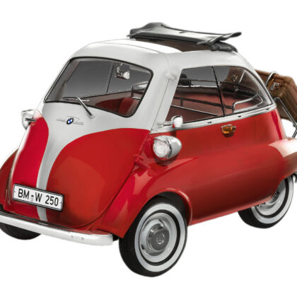 BMW Isetta 250 - 70th Anniversary Bausatz 1:16 " Exclusive Edition " mit Buch - Revell 07735