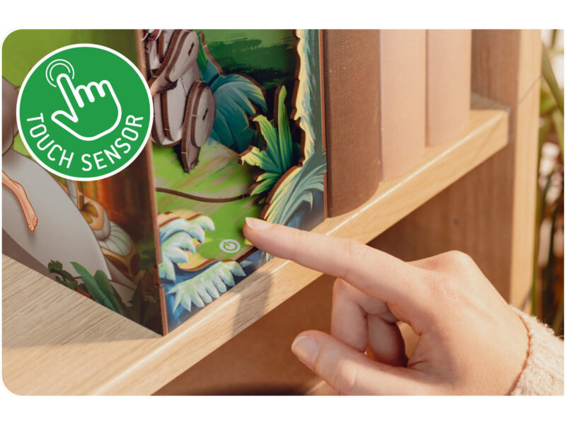 Tiny Adventures Book Nook - Disney "Das Dschungelbuch" mit LED Beleuchtung Holzbausatz 68 Teile - Revell 00535 – Bild 9