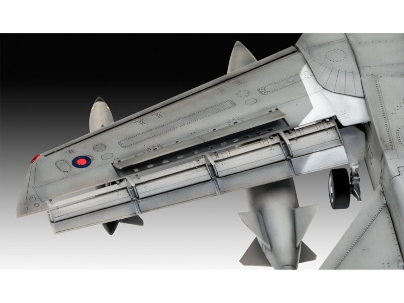 Tornado GR.4 "Farewell" 36 cm Modellbausatz Set 1:48 - Revell 03853 – Bild 5