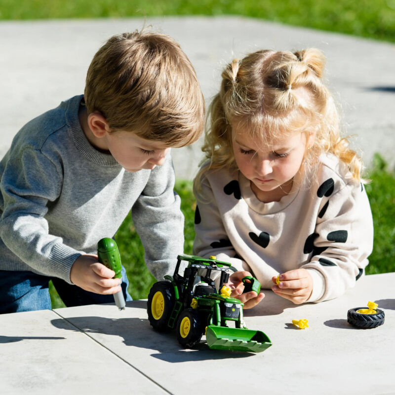 John Deere 6215R Traktor mit Frontlader zum Bauen und Spielen 1:24 - Theo Klein 3977 – Bild 5