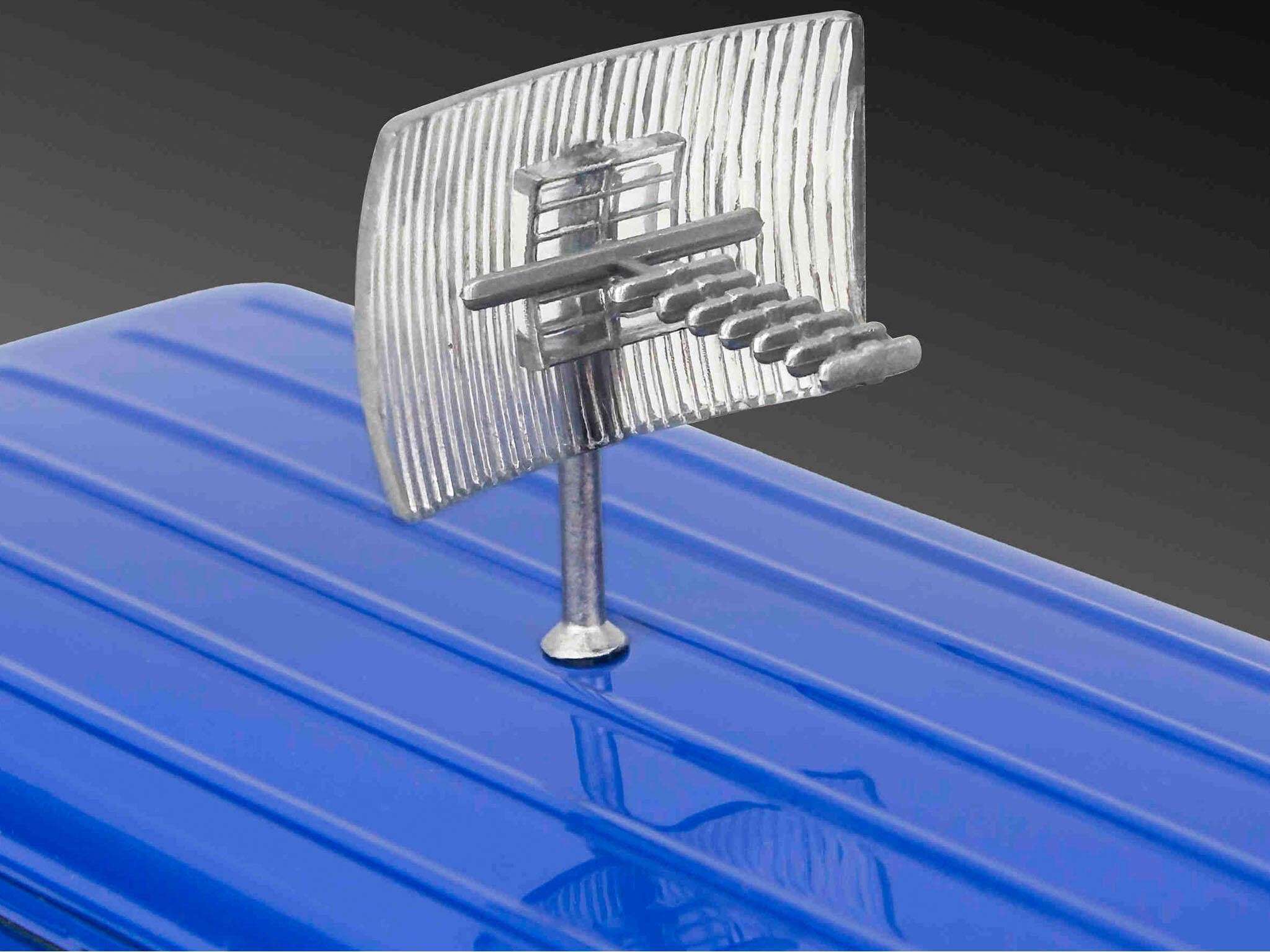 GMC® WSQK Squawk Van "Stranger Things" 1:24 / 1:25 Modellbausatz - Revell 07732 – Bild 2