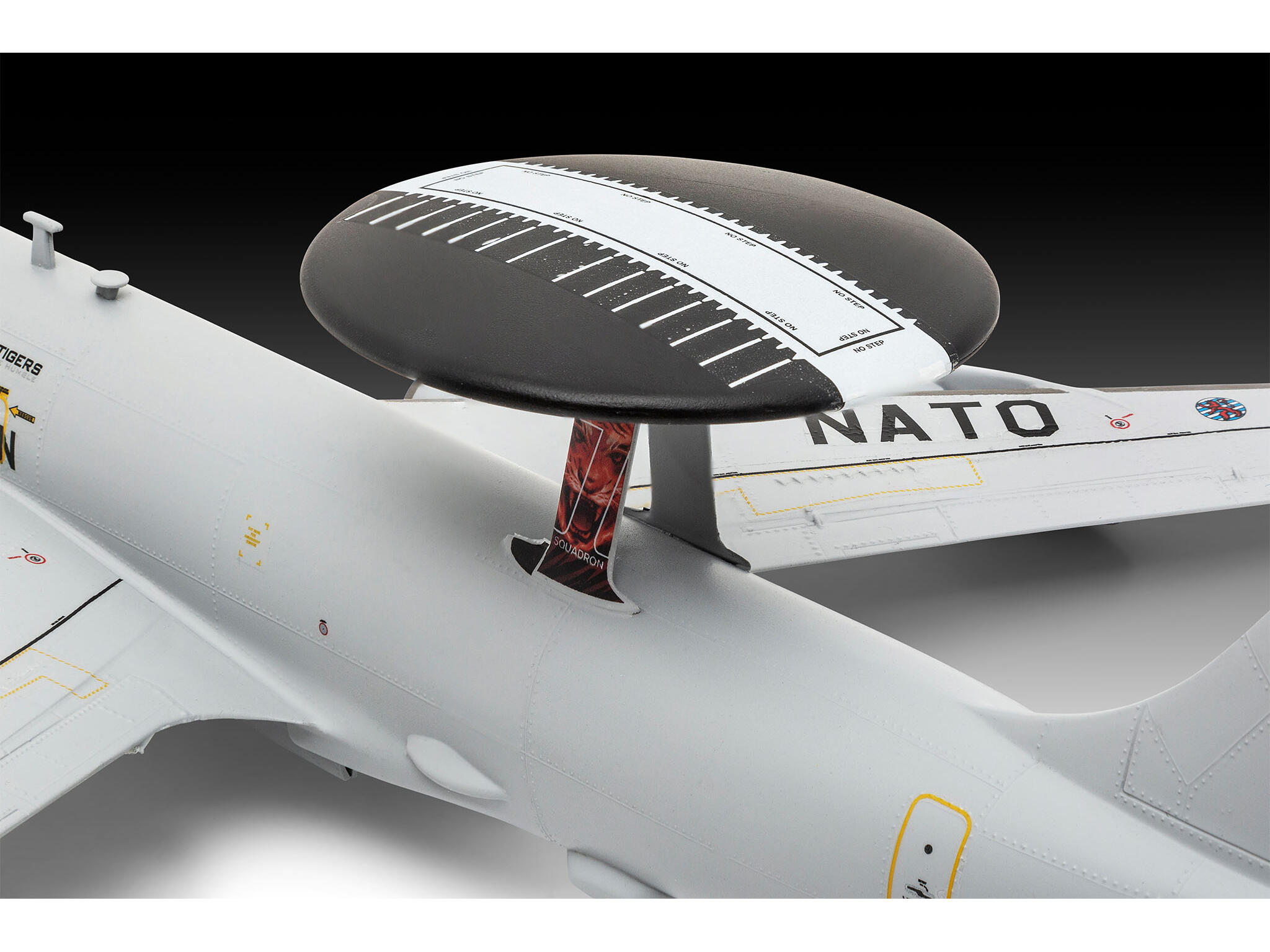 Boeing E-3A Sentry 1:144 Bausatz - Revell 03794 – Bild 4