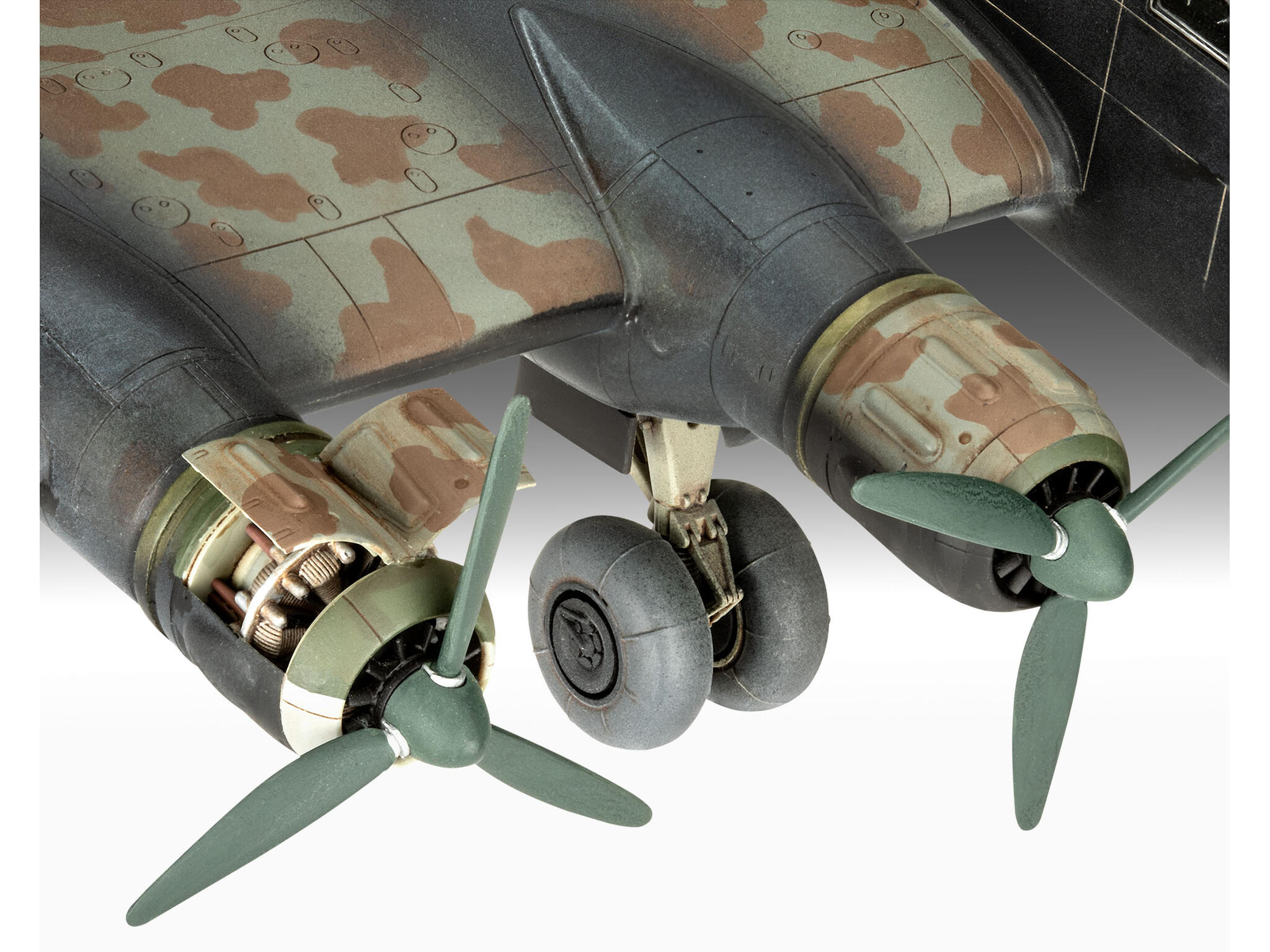 Junkers Ju290 A-5/7 " Seeadler " Flugzeug 1:72 - Revell 03754 – Bild 3