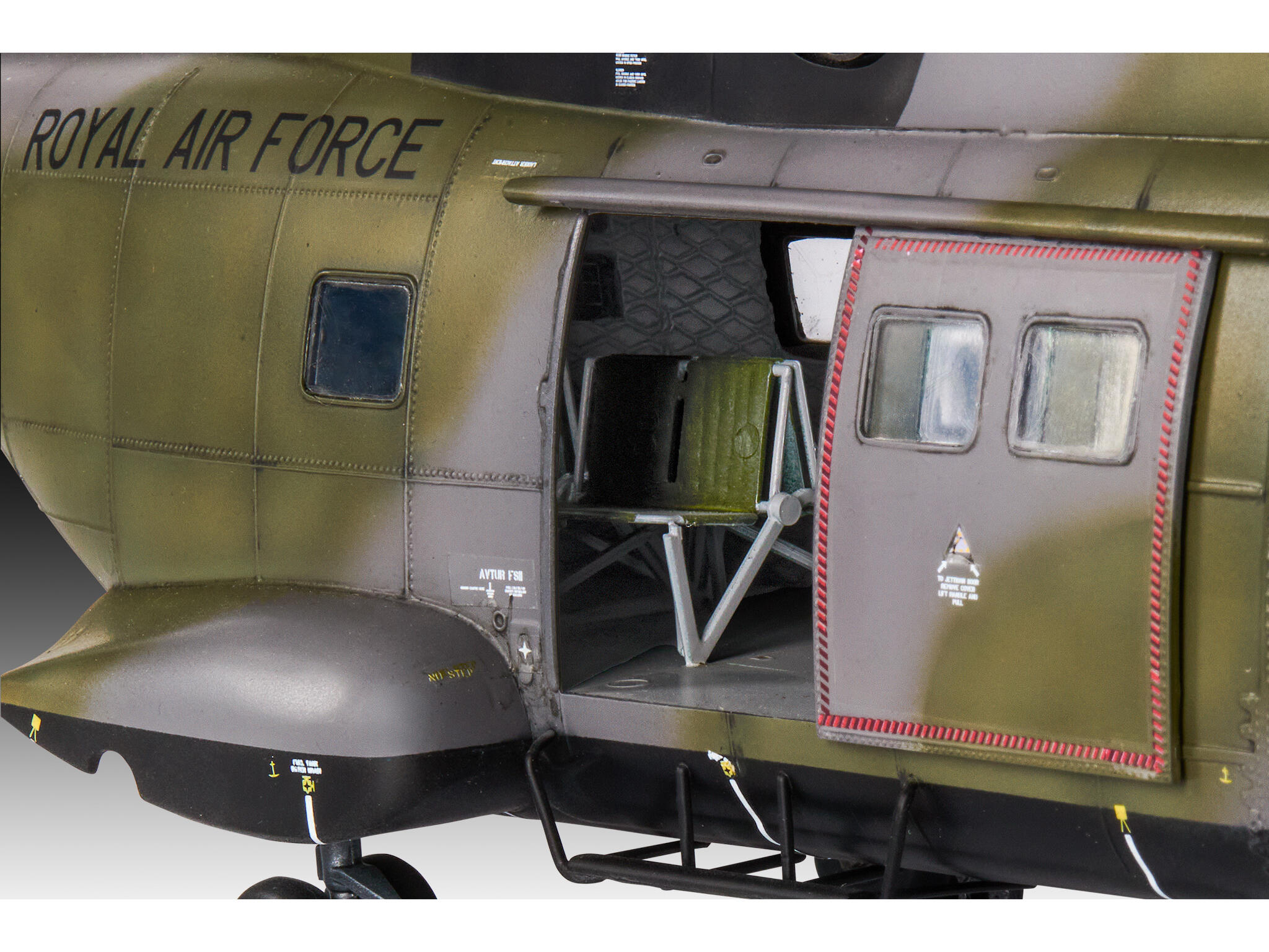 SA 330/Westland Puma HC.1 1:32 Bausatz - Revell 03758 – Bild 6